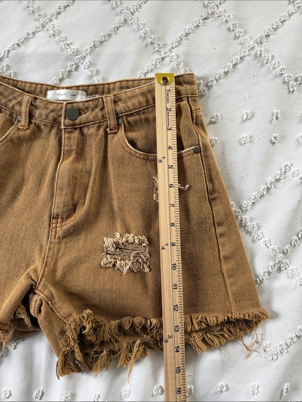 Mustard Seed “mustard” Distressed Frayed Hem Women's Shorts Size Medium - Picture 3 of 5